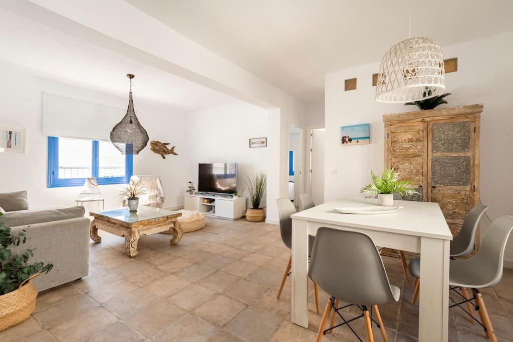 Espectacular Casa Muy Luminosa Con Azotea Apartment Conil De La Frontera Bagian luar foto